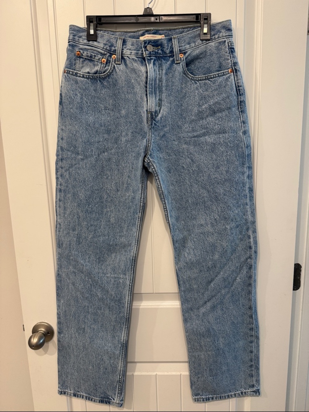 Levi’s Low Pro Straight Jeans